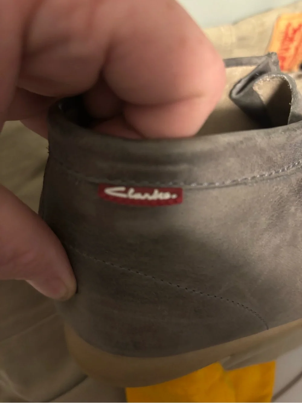 Clarks Men's  Chukka Boots with Crepe Sole